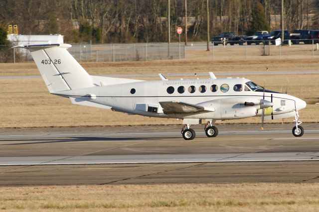 Beechcraft Super King Air 200 (N40326) - Could it be Pelosi??....In a turbo-prop?? ...NAAAHH!