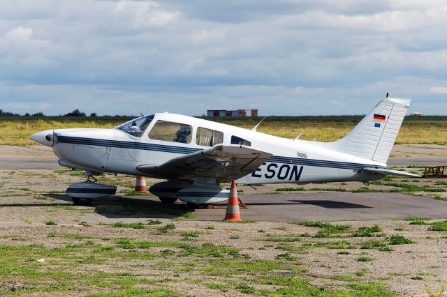 Piper Dakota / Pathfinder (D-ESON)