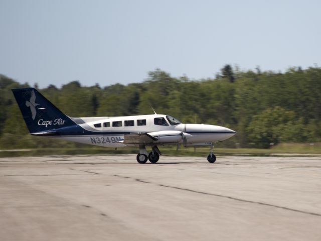 Cessna 402 (N3249M)