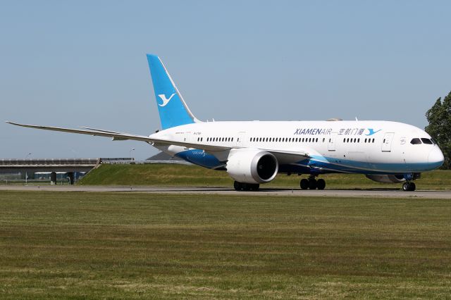Boeing 787-8 (B-2768)