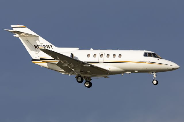 Hawker 800 (N888WY)