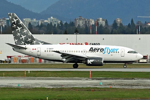 BOEING 737-600 (C-GKFP)