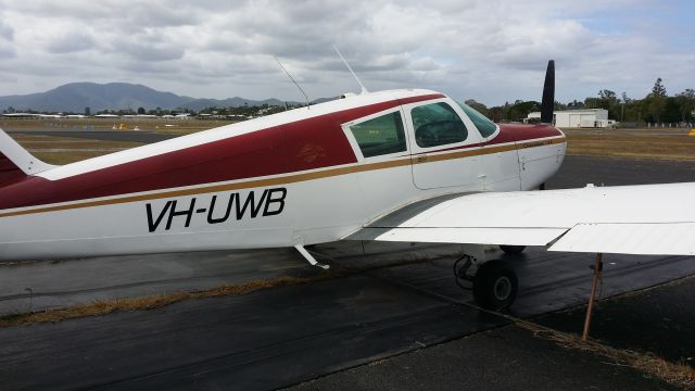 Piper Cherokee (VH-UWB)