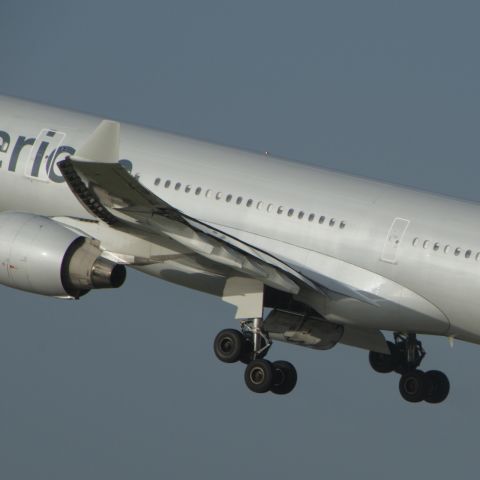 Airbus A330-300 (N270AY) - taking off for Rome