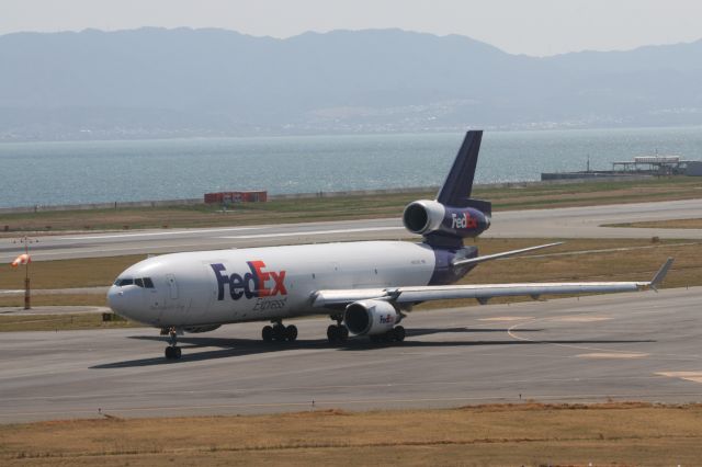 Boeing MD-11 (N572FE)