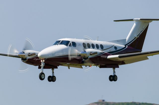 Beechcraft Super King Air 200 (C-GUND)