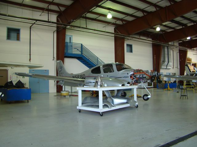 Cirrus SR-22 (N581SD)