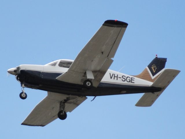 Piper Cherokee Arrow (VH-SGE)