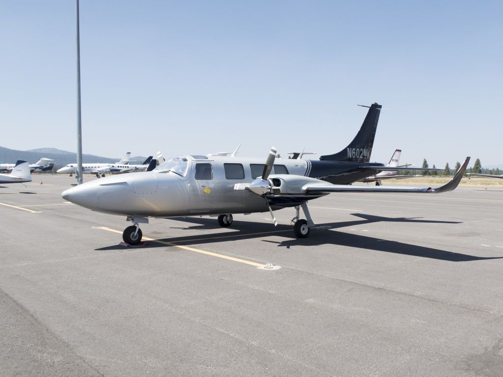 Piper Aerostar (N602WK) - A fast aircraft. 30 JUL 2016.