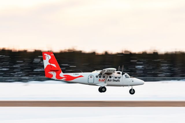 De Havilland Canada Twin Otter (C-GMDC) - https://www.spotteurdunord.com/photos/category/C-GMDC