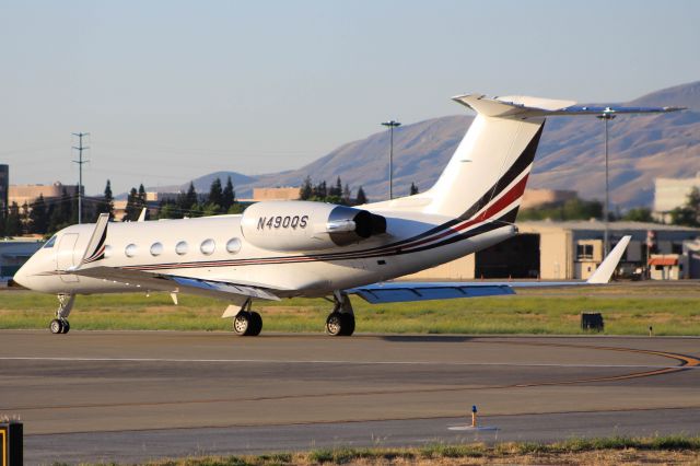 Gulfstream Aerospace Gulfstream IV (N490QS)