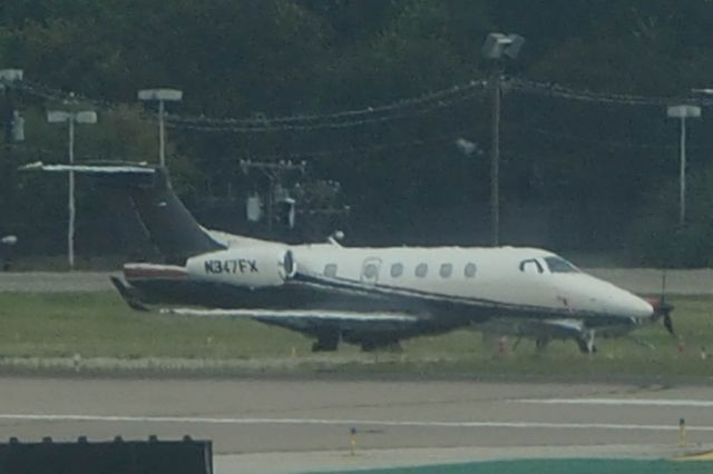 Embraer Phenom 300 (N347FX)