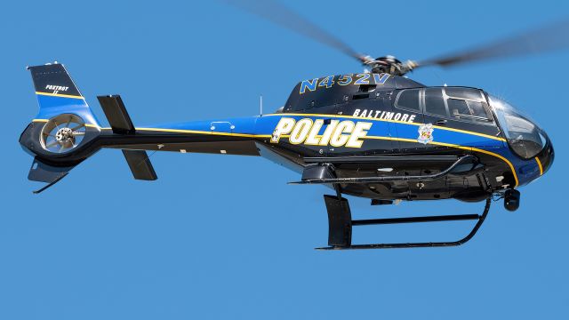 N452V — - N452V "FOXTROT2" circling back around for an approach after doing some circles over the city of Baltimore 