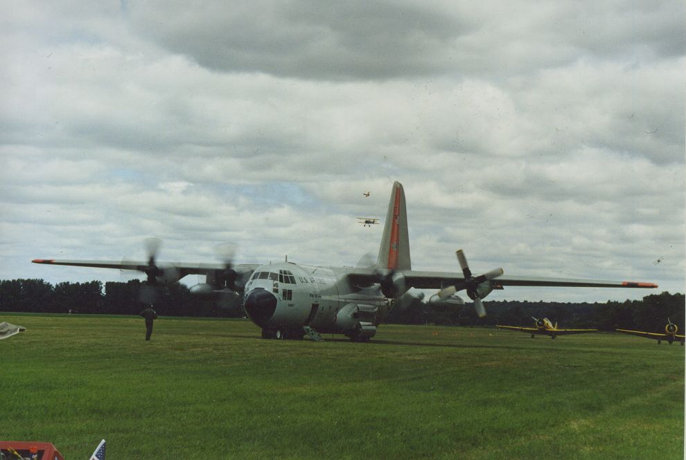 Lockheed C-130 Hercules (83-0489) - LC-130H