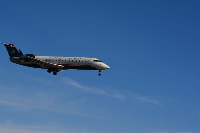 Canadair Regional Jet CRJ-200 (N463AW)