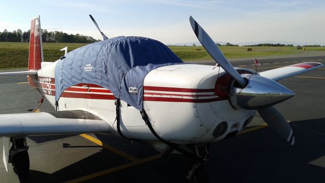 Mooney M-20 (N3275F)