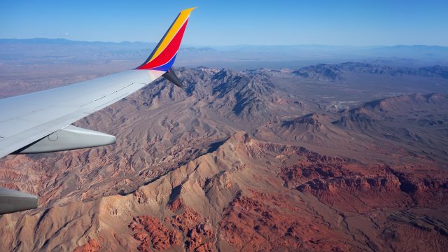 Boeing 737-700 — - Flying from MKE to LAS