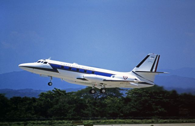 FAM3908 — - Fuerza Aérea Mexicana / Lockheed L-1329 JetStar 8 / 3908 / MMAA 06/2002