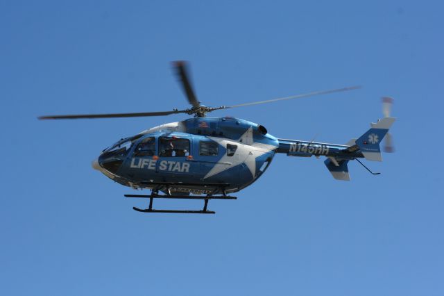 KAWASAKI EC-145 (N145HH) - Life Star