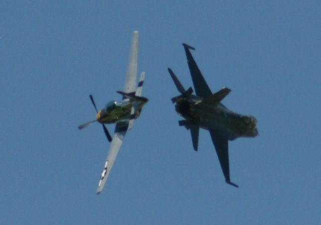 North American P-51 Mustang (N6320T) - P-51D Little Witch, F-16 USAF Viper Team East, Blue Thunder Airshow, 24 Jul 10