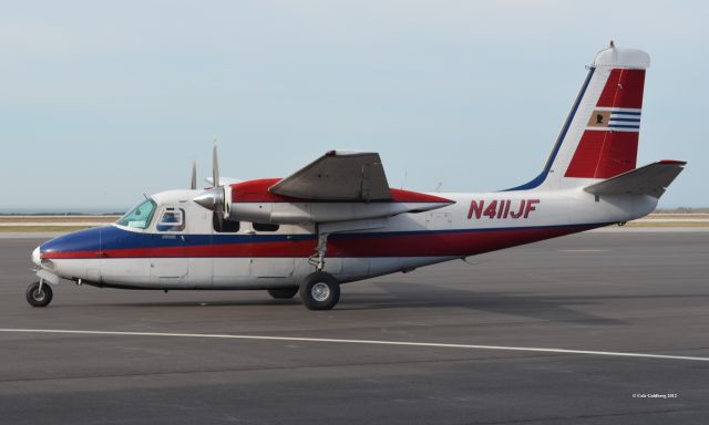 Aero Commander 500 (N411JF) - N411JF seen beginning departure from KBKL. Please look for more photos at Opshots.net