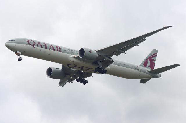 BOEING 777-300ER (A7-BAQ)
