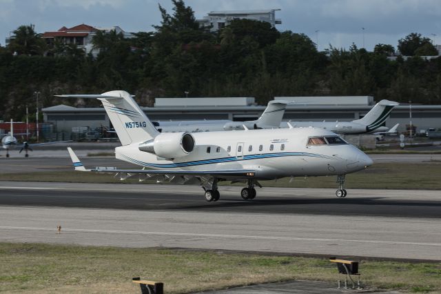 Canadair Challenger (N575AG)