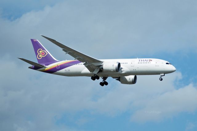Boeing 787-8 (HS-TQC) - Boeing 787 Thai Airways HS-TQC YPPH 6/10/17