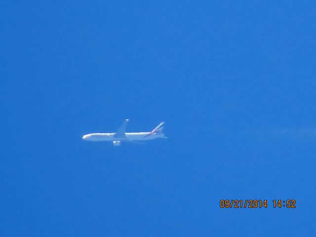 BOEING 777-300ER (A6-EGE) - Emirates flight 211 from Dubai to Houston over Southeastern Kansas at 38,000 feet.