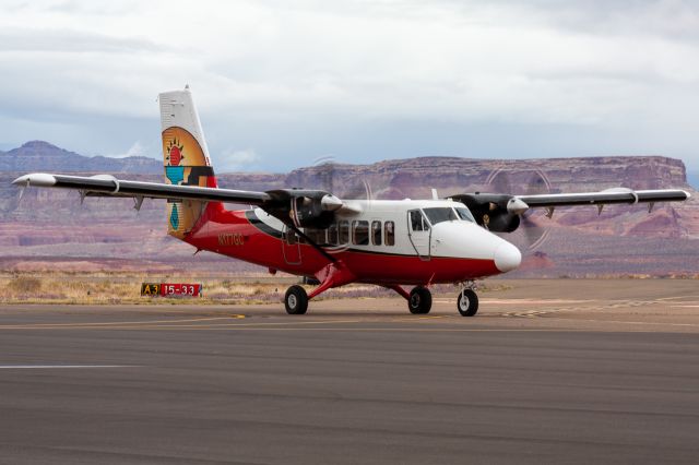 De Havilland Canada Twin Otter (N177GC) - N177GC taxiing out for RWY 33 at KPGA. 