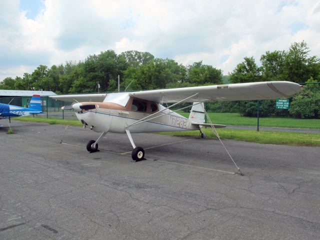 Cessna 140 (N72827) - A 1946 Cessna 140.