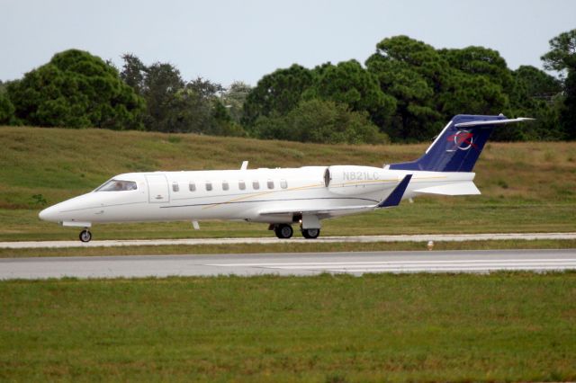 Learjet 45 (N821LC) - Learjet 45 (N821LC) taxis for departure at Sarasota-Bradenton International Airport prior to a flight to Tampa International Airport