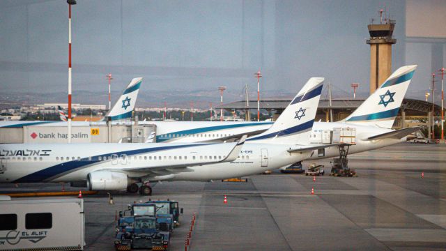 Boeing 737-900 (4X-EHE)