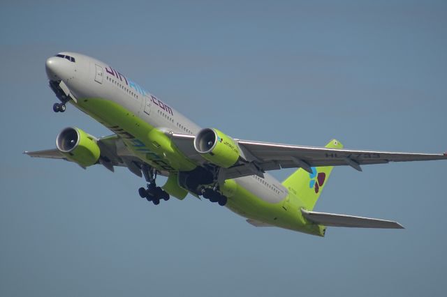 Boeing 777-200 (HL7733)