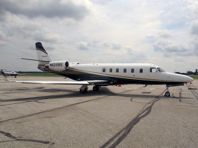 IAI Gulfstream G100 (N625BE)