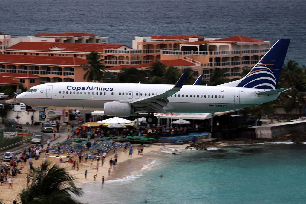 Boeing 737-800 (HP-1822CMP) - From the Sonesta Hotel