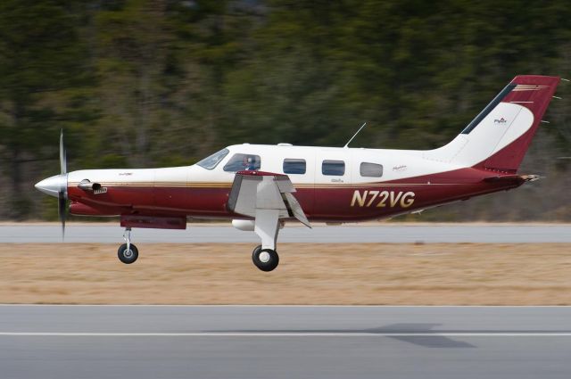 Piper Malibu Meridian (N72VG) - Arriving Hickory on Rwy 24 - 28.Feb.2010