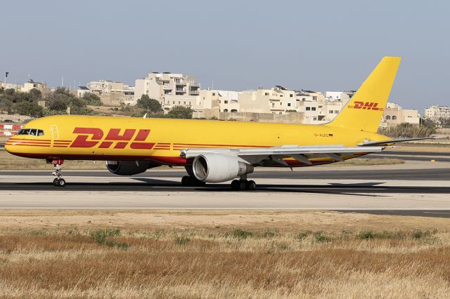 Boeing 757-200 (D-ALEQ)