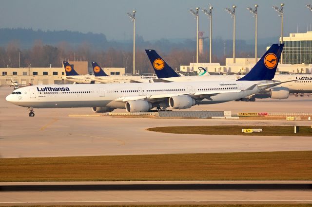 Airbus A340-600 (D-AIHU)