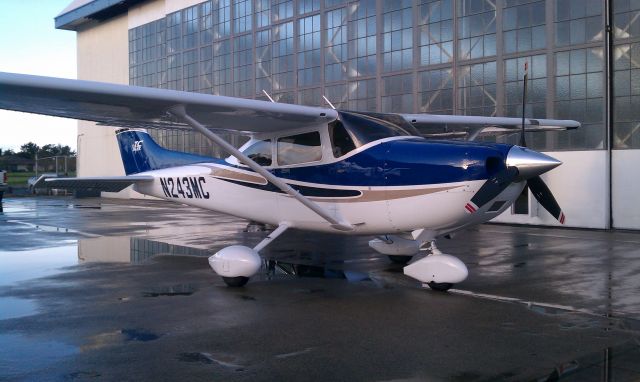 Cessna Skyhawk (N243MC)