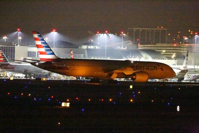 Boeing 787-9 Dreamliner —