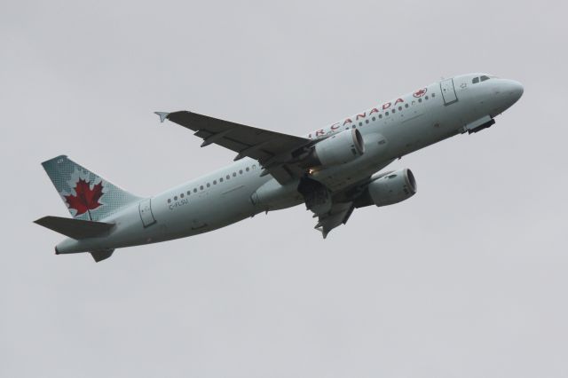 Airbus A320 (C-FLSU) - Air Canada Flight 1229 (C-FLSU) departs Sarasota-Bradenton International Airport enroute to Toronto Pearson International Airport