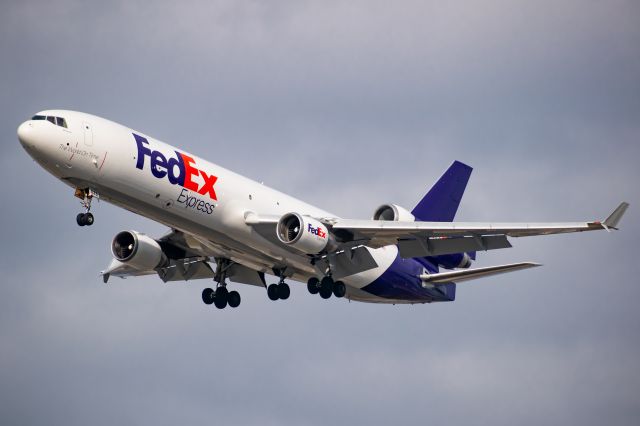 Boeing MD-11 (N525FE)