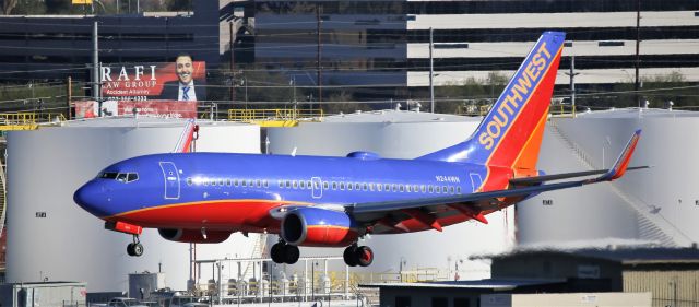 Boeing 737-700 (N244WN) - 28 Dec 18