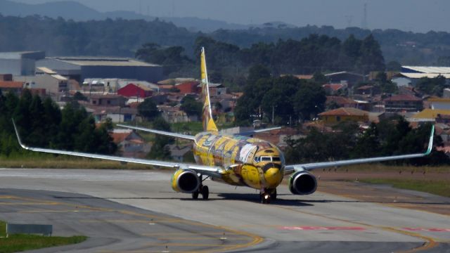 Boeing 737-700 (PR-GUO)