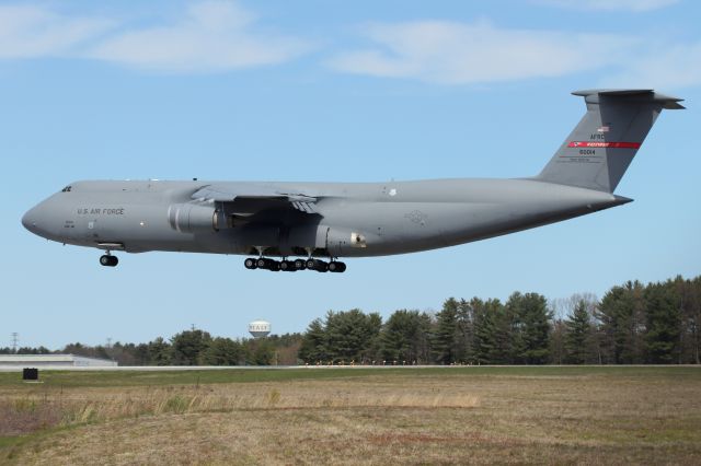 LOCKHEED C-5 Super Galaxy (86-0014) - 'RODD 10' landing on runway 34. From the 337th Airlift Squadron, the 'Patriot Wing' at Westover Air Reserve Base, Chicopee, MA