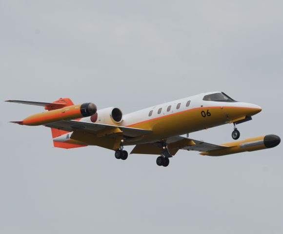 Learjet 35 — - On final to RJOI. This is a modified version of a Learjet 35 for the JASDF.