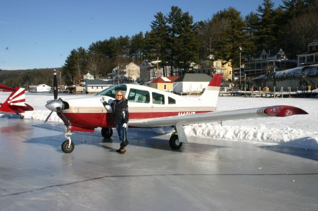 Piper Cherokee Arrow (N46UT)