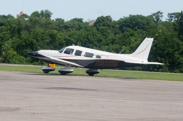 Piper Saratoga (N3886M)