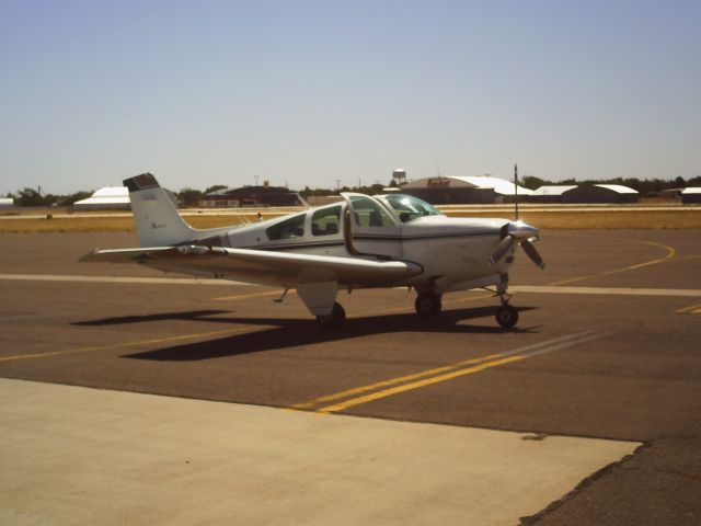 Beechcraft Bonanza (33) (N1832F)